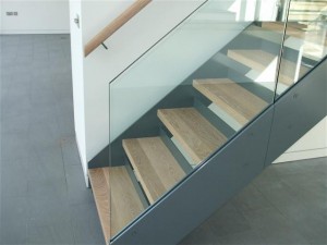 handrail glass and treads